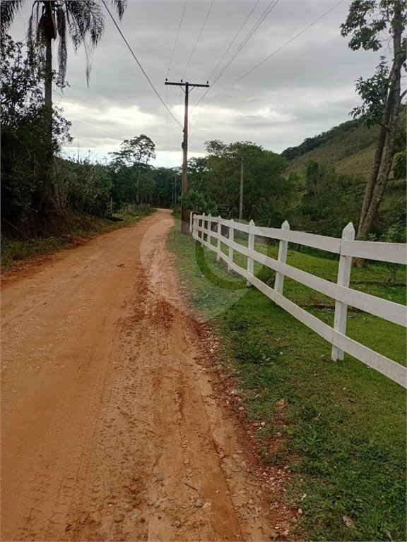 Sítio à venda com 2 quartos em Área Rural de Lagoinha, Lagoinha, SP