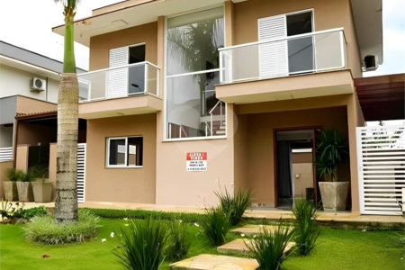 Casa à venda com 3 quartos, sendo 1 suíte, no condomínio Morada da Praia, Bertioga - SP