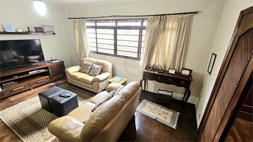 Sobrado à venda com 3 quartos, sendo 1 suíte, em Jardim Sumaré, Ribeirão Preto, SP