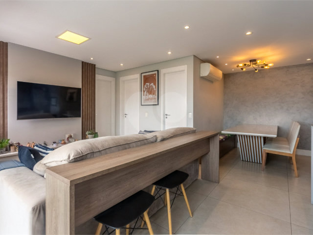 Apartamento à venda com 2 quartos, sendo 1 suíte,  em Vila Santa Catarina, São Paulo, SP