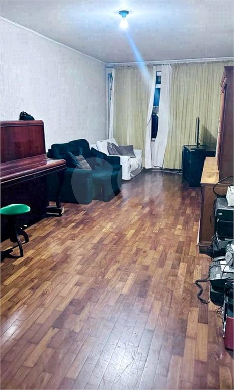 Sobrado à venda ou para alugar com 4 quartos, sendo 1 suíte, em Brooklin Paulista, São Paulo, SP