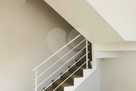Casa à venda com 2 quartos no condomínio Residencial Turim, Mogi das Cruzes - SP