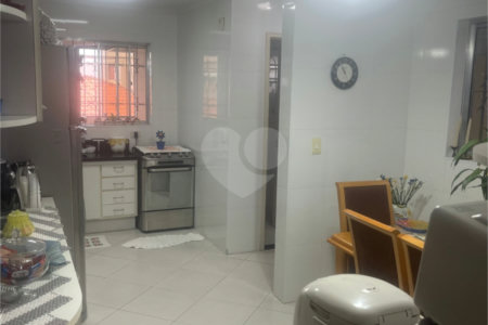 Sobrado à venda com 3 quartos em Vila Nova Alba, São Paulo, SP