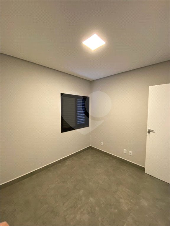 Casa à venda com 2 quartos, sendo 1 suíte, no condomínio Residencial Villagio Wanel, Sorocaba - SP