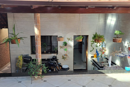 Casa à venda com 3 quartos, sendo 1 suíte,  em Jardim Universo, Mogi das Cruzes, SP