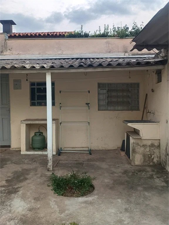 Casa à venda com 4 quartos, sendo 1 suíte, em Vila Cordeiro, São Paulo, SP