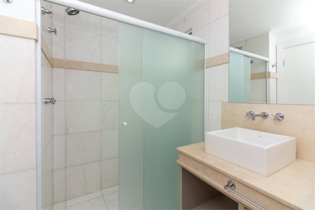 Apartamento à venda com 3 suítes em Alto da Boa Vista, São Paulo, SP