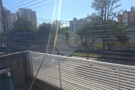 Sobrado à venda ou para alugar com 3 quartos em Baeta Neves, São Bernardo do Campo, SP