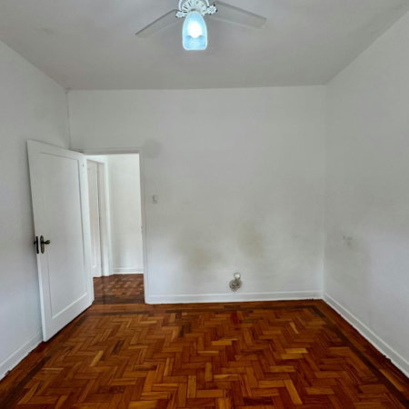 CASA AMPLA COM QUINTAL  150m² - 1.799.000,00 - Aparecida - Santos/SP