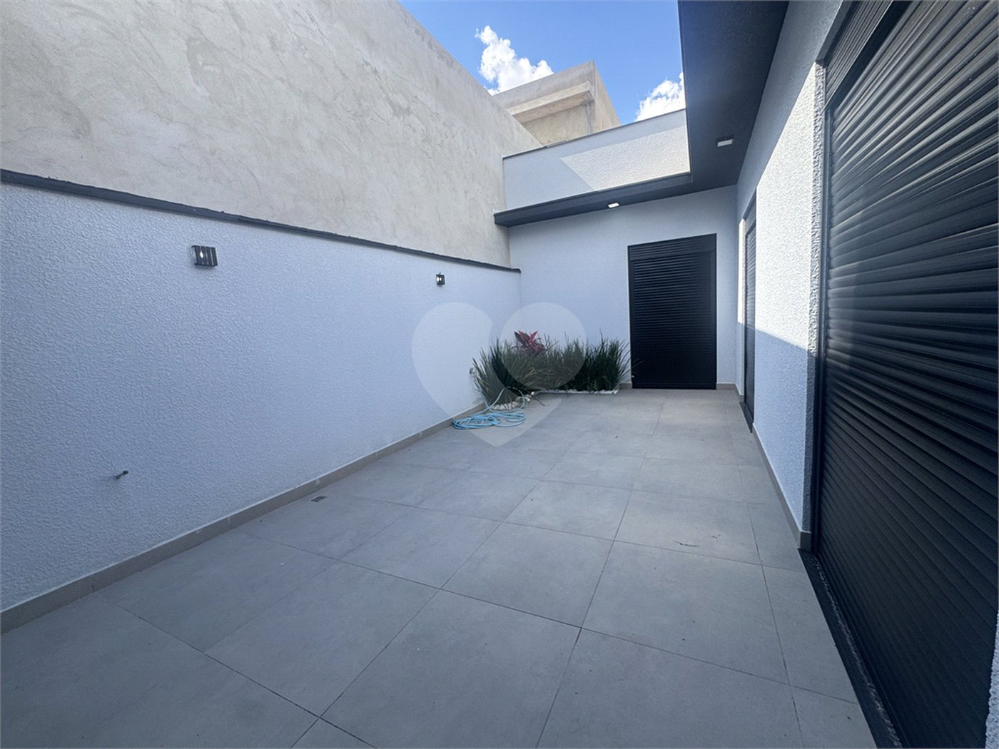 Casa à venda com 3 quartos, sendo 1 suíte, no condomínio Residencial Villagio Wanel, Sorocaba - SP