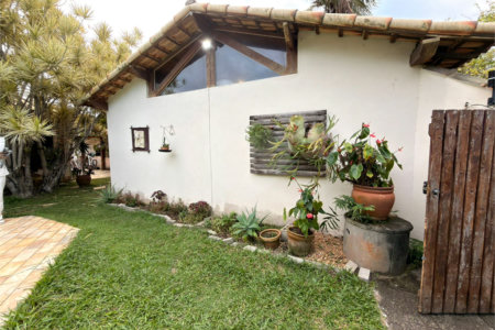 Casa à venda com 3 suítes em Portinho, Cabo Frio, RJ