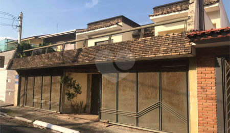 Sobrado à venda com 5 quartos, sendo 1 suíte, em Tremembé, São Paulo, SP