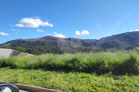 Terreno à venda no condomínio Portal Lamis, Bom Jesus dos Perdões - SP