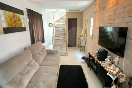 Casa à venda com 2 suítes em Cidade Kemel, São Paulo, SP