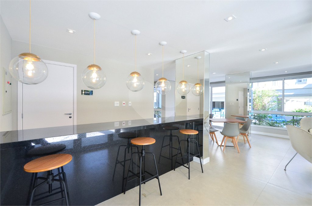 Apartamento à venda com 2 quartos, sendo 1 suíte, em Santo Amaro, São Paulo, SP