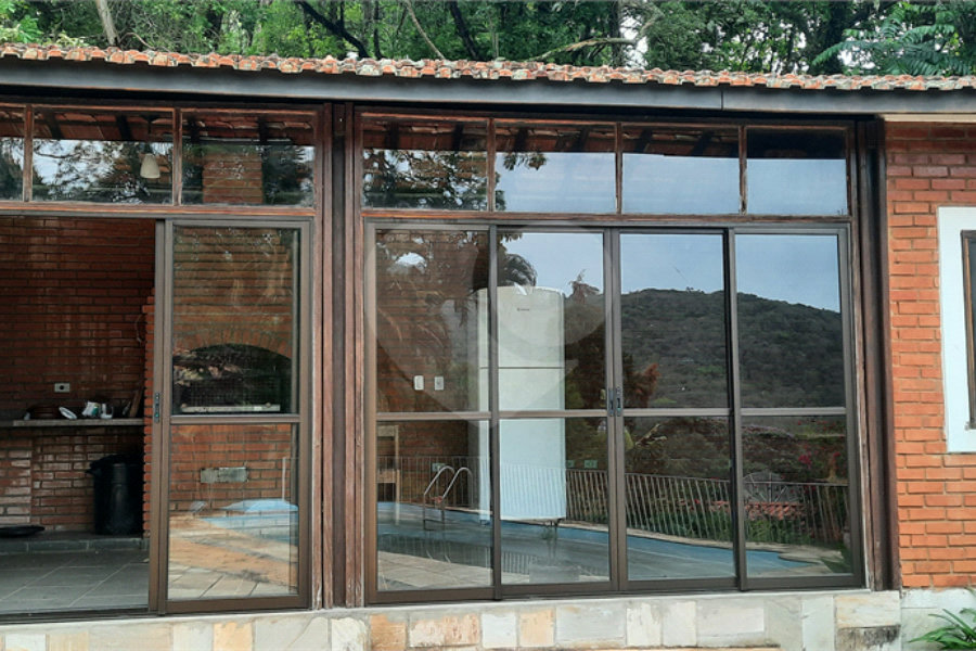Casa à venda com 3 quartos, sendo 1 suíte,  em Serra da Cantareira, Mairiporã, SP