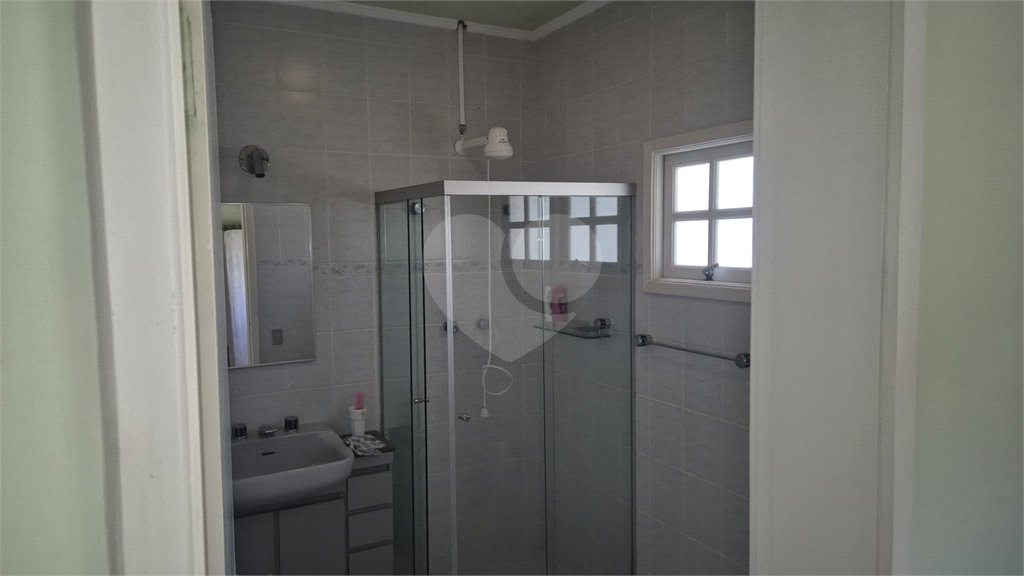 Casa à venda com 4 quartos, sendo 3 suítes,  no condomínio Chácara das Rosas, São Paulo - SP