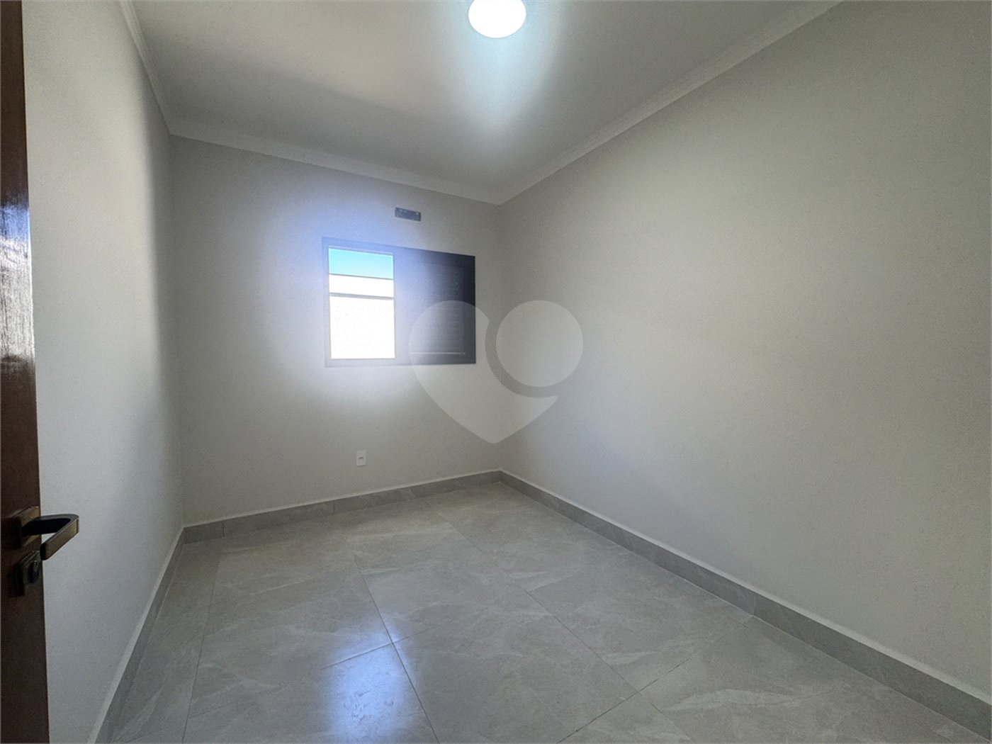 Casa à venda com 3 quartos, sendo 1 suíte, no condomínio Residencial Villagio Wanel, Sorocaba - SP