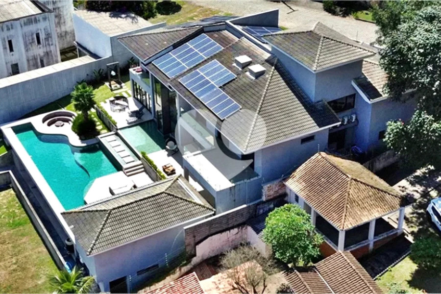 Casa à venda com 5 suítes no condomínio Alpes da Cantareira, Mairiporã - SP