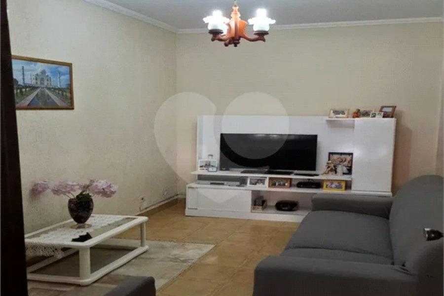 Casa à venda com 3 quartos, sendo 1 suíte, em Vila Mazzei, São Paulo, SP