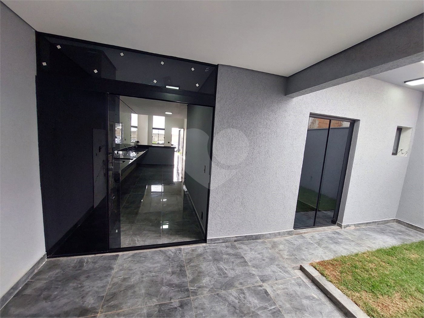 Casa à venda com 3 quartos, sendo 1 suíte, no condomínio Horto Florestal Villagio, Sorocaba - SP