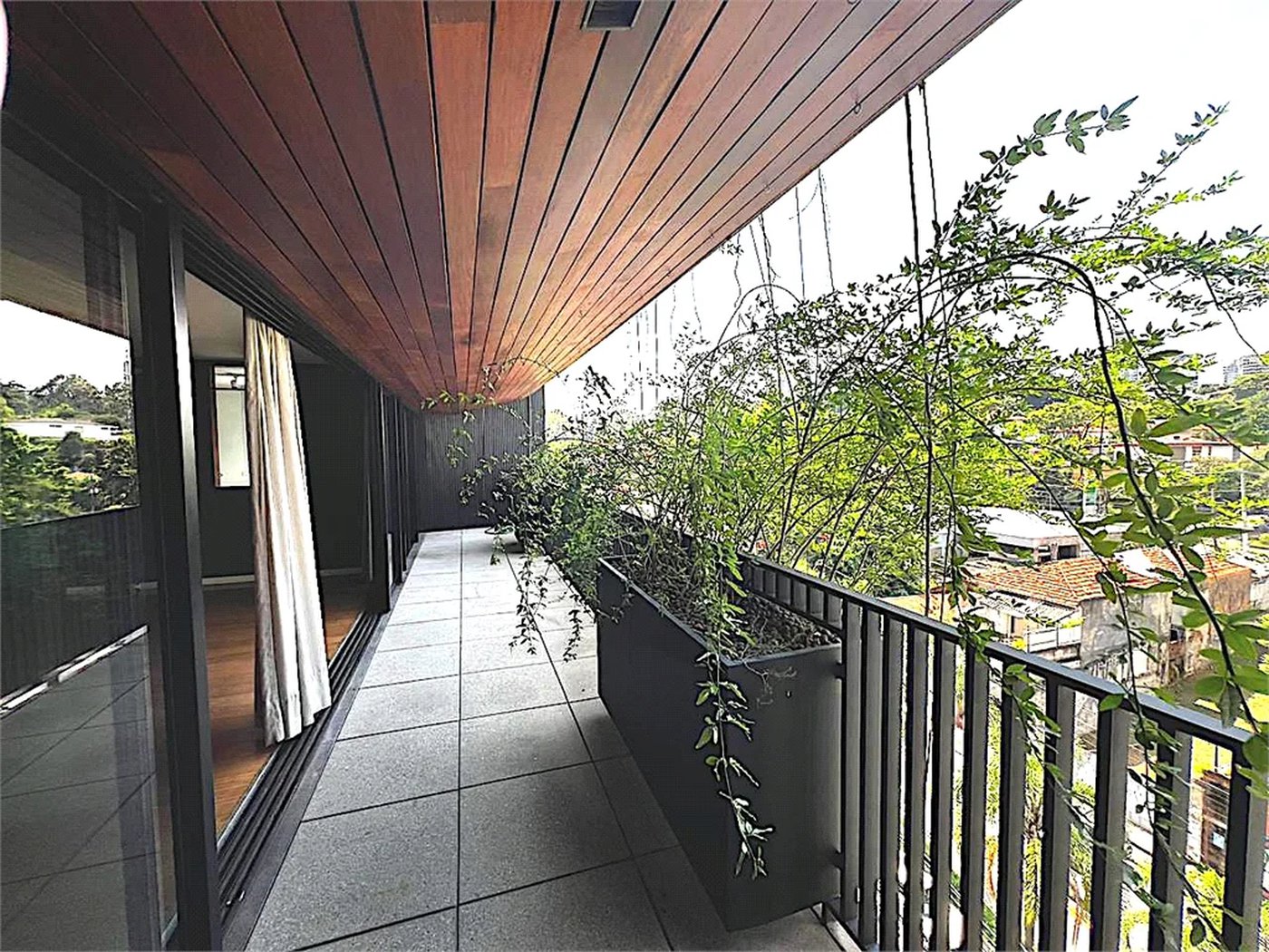 Apartamento à venda com 3 suítes em Jardim das Bandeiras, São Paulo, SP