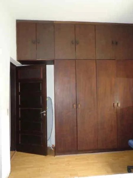 Casa à venda com 3 quartos, sendo 1 suíte, em Jardim Londrina, São Paulo, SP