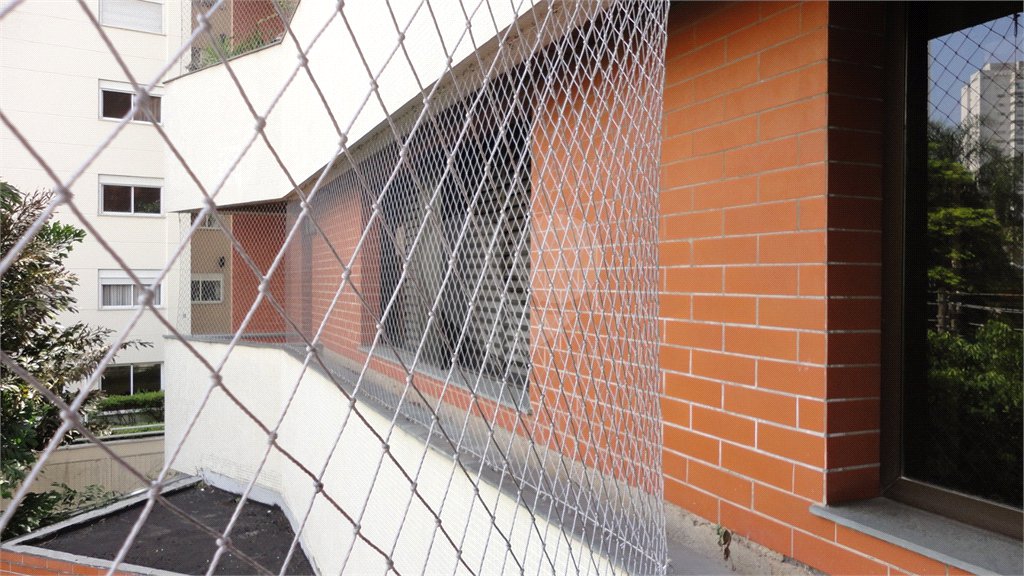 Apartamento à venda com 3 quartos, sendo 1 suíte, em Vila Andrade, São Paulo, SP