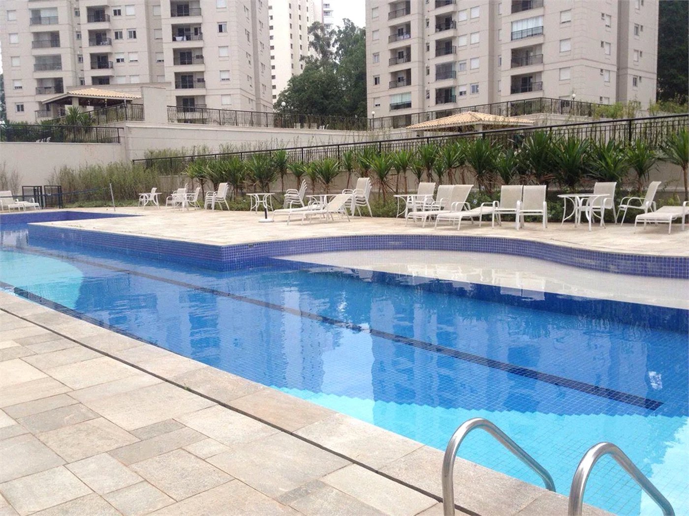 Apartamento à venda com 3 quartos, sendo 1 suíte,  em Jardim Parque Morumbi, São Paulo, SP