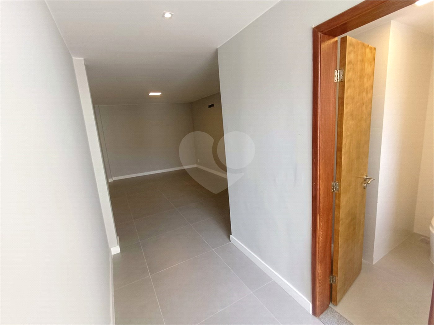 Apartamento à venda com 2 quartos, sendo 1 suíte,  em Maracanã, Rio de Janeiro, RJ