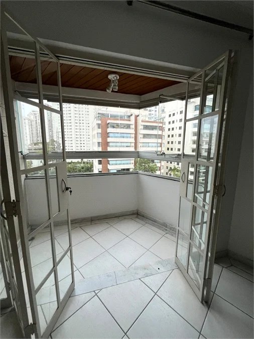 Apartamento à venda com 3 quartos, sendo 1 suíte, em Bela Aliança, São Paulo, SP