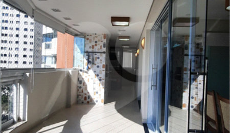 Apartamento à venda com 3 suítes em Jardim Marajoara, São Paulo, SP