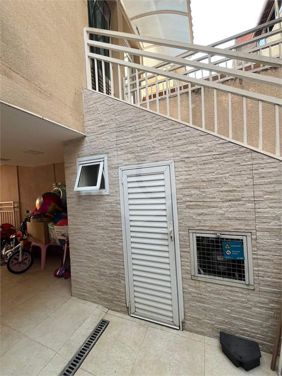 Casa à venda com 3 quartos, sendo 1 suíte, no condomínio Vila Siqueira, São Paulo - SP