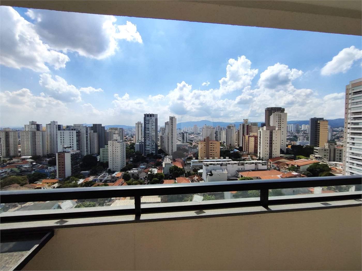 Apartamento à venda com 2 quartos, sendo 1 suíte, em Santa Teresinha, São Paulo, SP