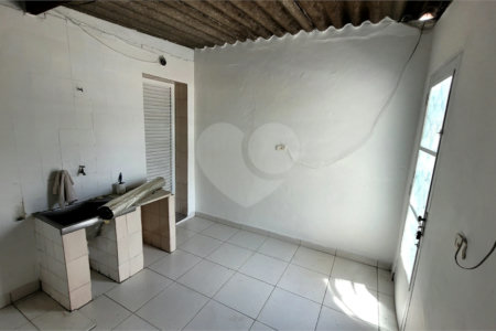 Prédio à venda com 3 quartos em Vila Hamburguesa, São Paulo, SP