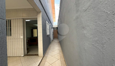 Sobrado à venda com 3 quartos, sendo 1 suíte,  em Parque Vitória, São Paulo, SP