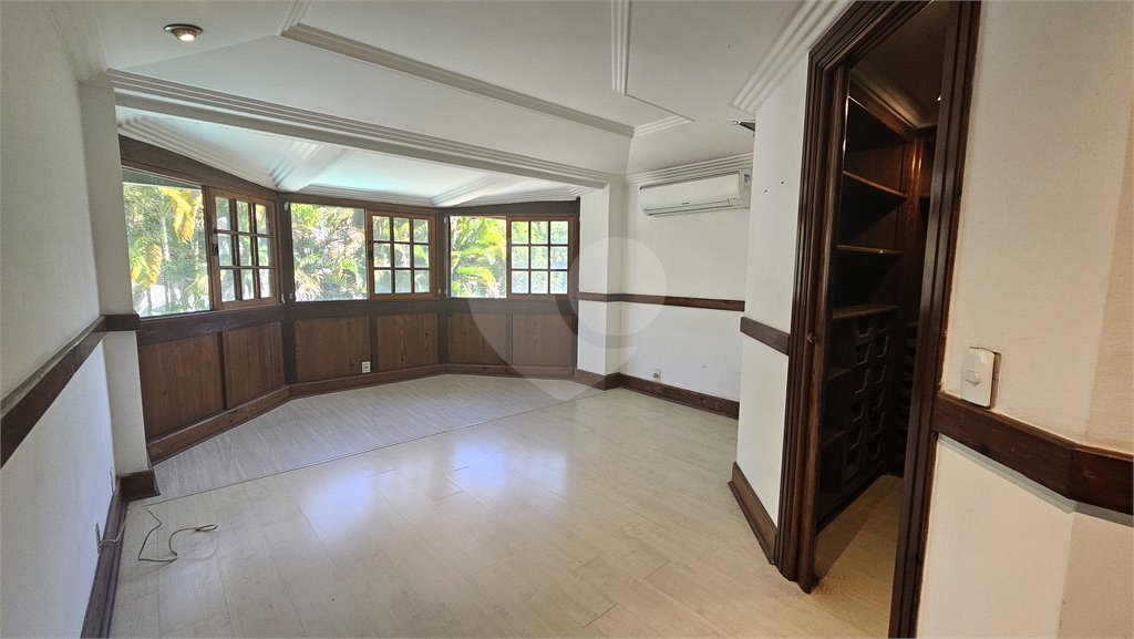 Casa em condomínio à venda com 5 quartos, sendo 3 suítes, em Barra da Tijuca, Rio de Janeiro, RJ