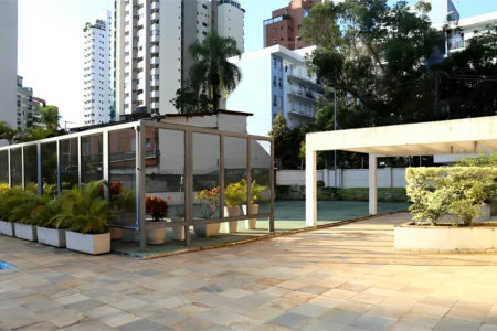 Apartamento à venda com 4 quartos, sendo 3 suítes, em Real Parque, São Paulo, SP