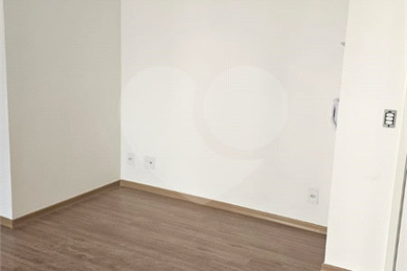Apartamento à venda com 2 quartos, sendo 1 suíte, em Vila Firmiano Pinto, São Paulo, SP