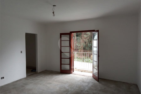 Casa Térrea à venda com 3 suítes em Tucuruvi, São Paulo, SP