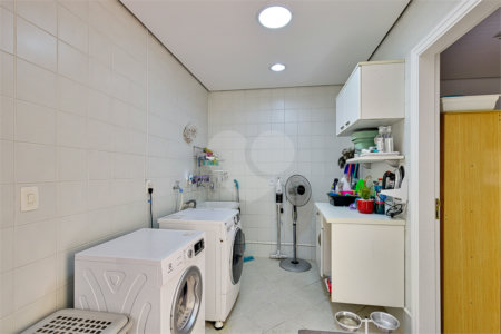 Casa à venda com 4 suítes no condomínio Conjunto Residencial São Benedito, São Paulo - SP
