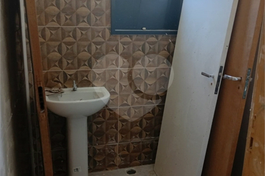 Sobrado à venda com 2 quartos, sendo 1 suíte,  em Vila Clarice, São Paulo, SP