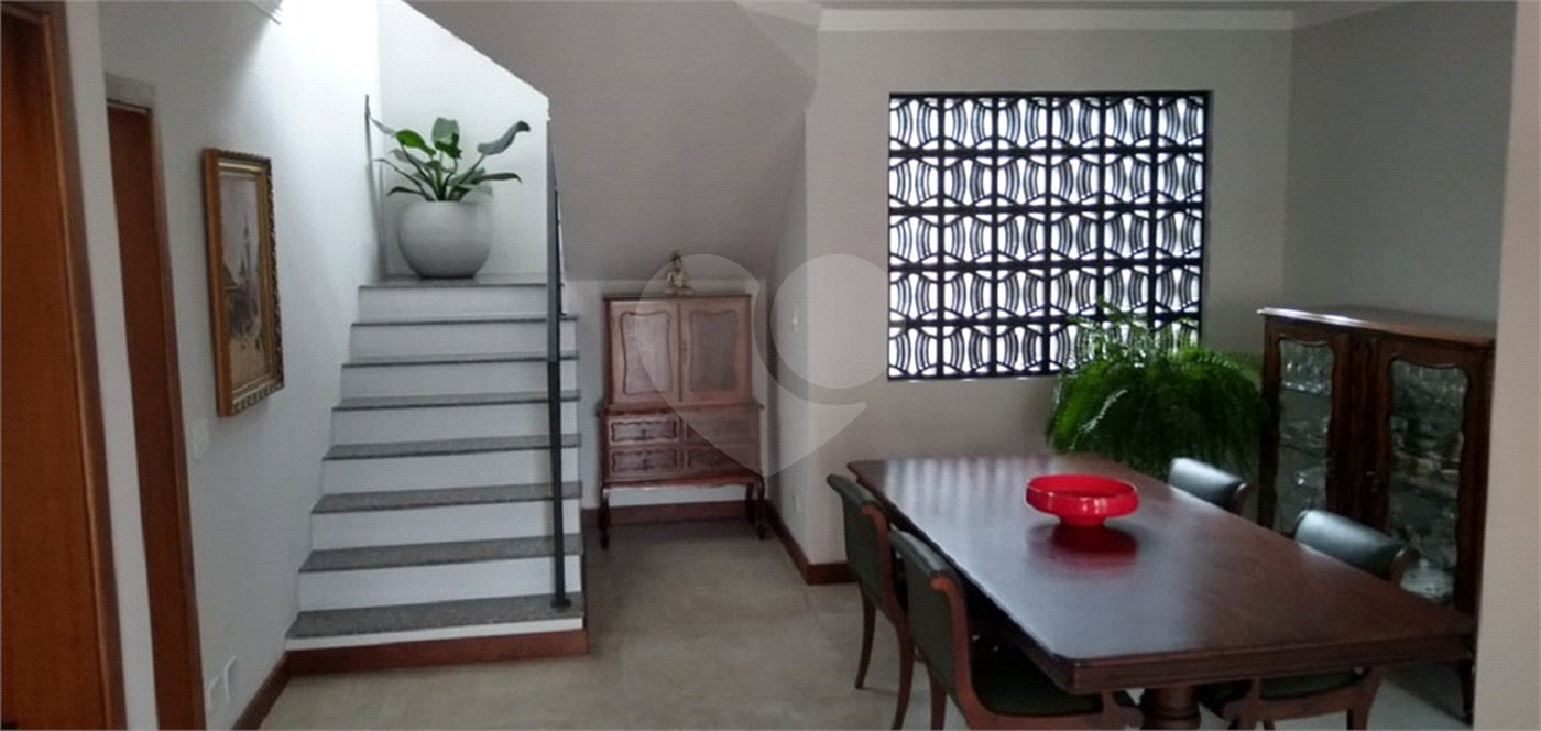 Sobrado à venda com 3 quartos, sendo 1 suíte,  em Retiro das Fontes, Atibaia, SP
