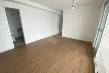 Apartamento à venda com 3 quartos, sendo 1 suíte, em Brás, São Paulo, SP