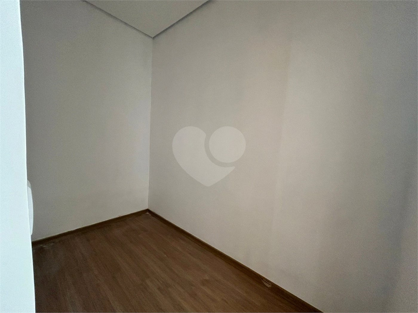 Casa à venda com 3 quartos, sendo 1 suíte, no condomínio Ibiti Reserva, Sorocaba - SP