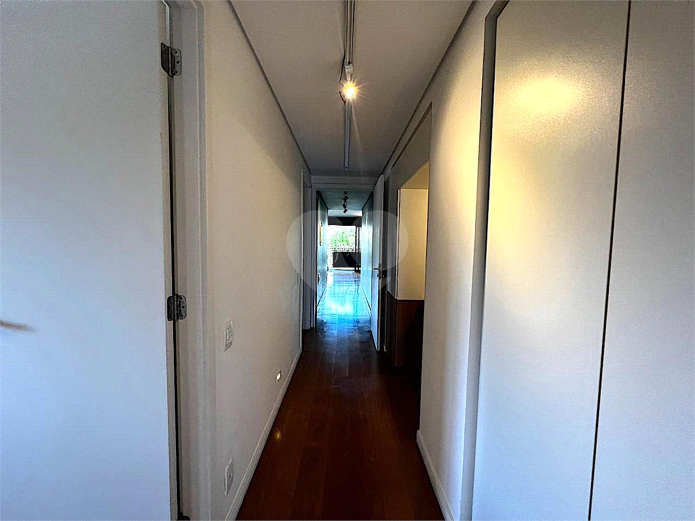 Imóvel 168m² Idea Zarvos com 3 suites, varanda na frente e na suíte, piscina, academia e 3 vagas Vila Madalena.