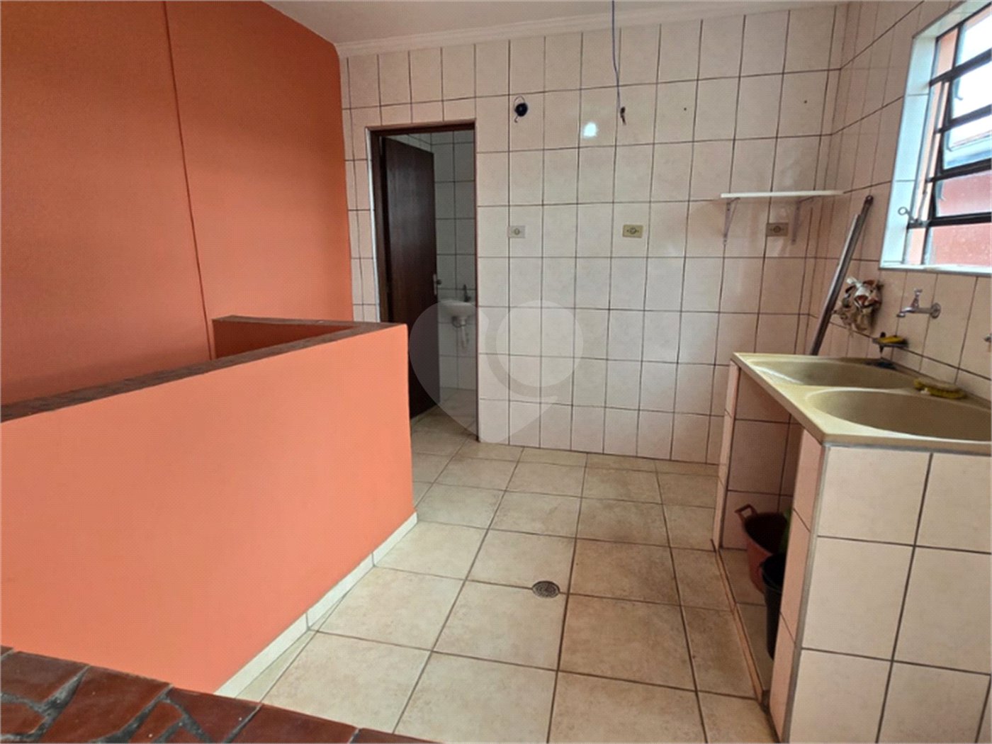 Casa à venda com 3 quartos, sendo 1 suíte, em Vila Pereira Cerca, São Paulo, SP