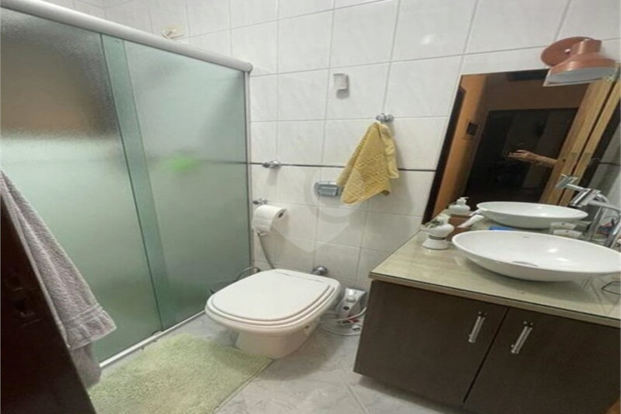 Casa à venda com 3 quartos, sendo 1 suíte, no condomínio Beatriz, São Paulo - SP
