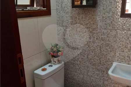 Casa à venda com 3 quartos, sendo 1 suíte, em Bosque, Vinhedo, SP