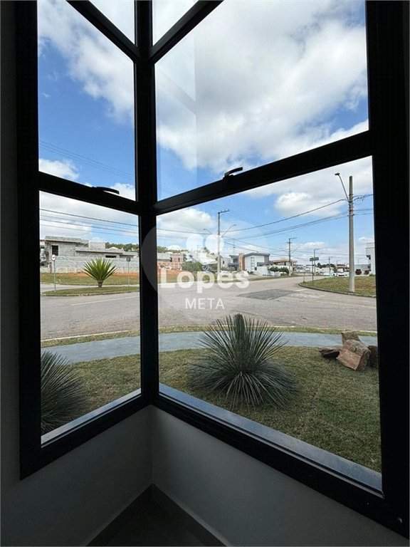 Casa à venda com 3 quartos, sendo 1 suíte,  no condomínio Terras do Vale, Caçapava - SP